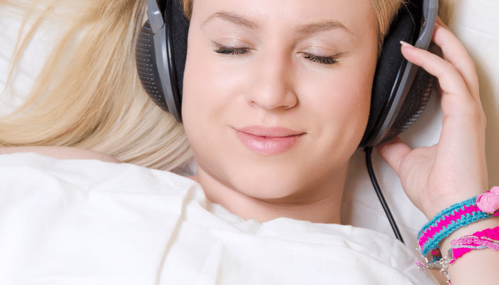 how does ambient noise help sleep?