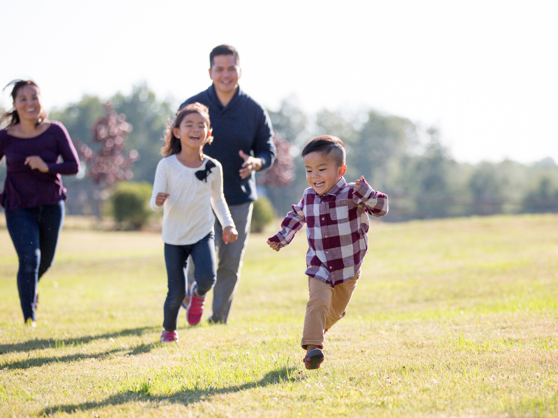 spend quality time with your loved ones manage anxiety