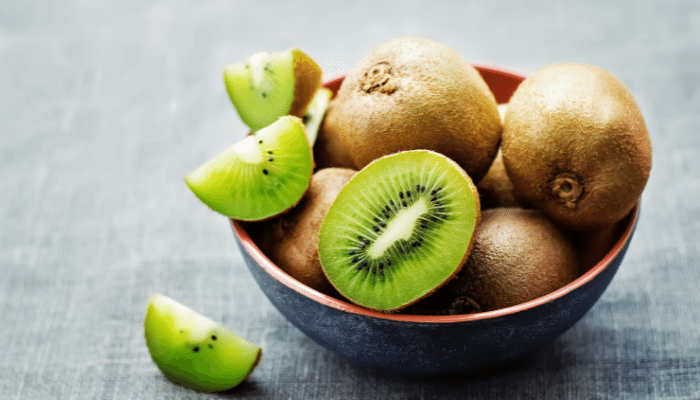 bunch of Kiwis in a bowl