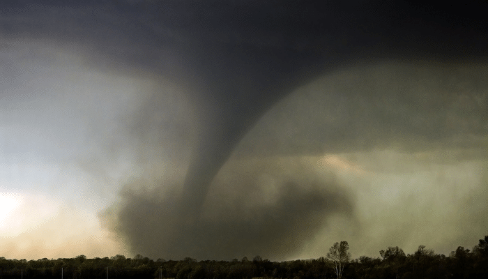 dreams about tornadoes meaning