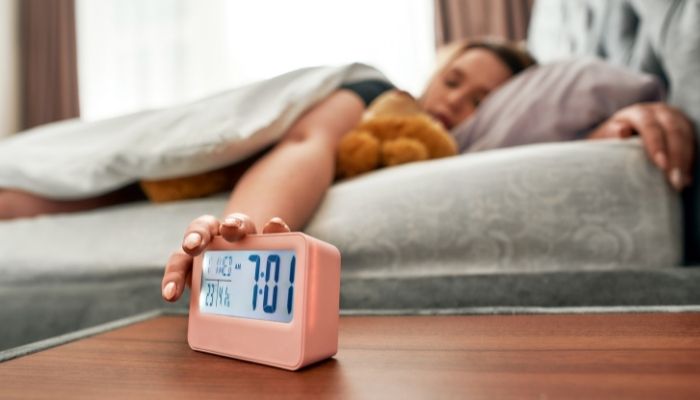 hitting the snooze button is bad for your health