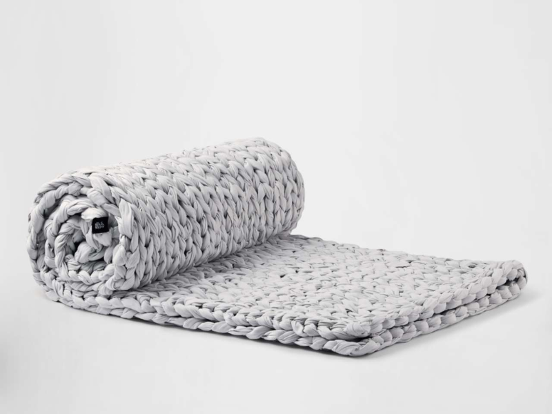 silk & snow hand knitted weighted blanket