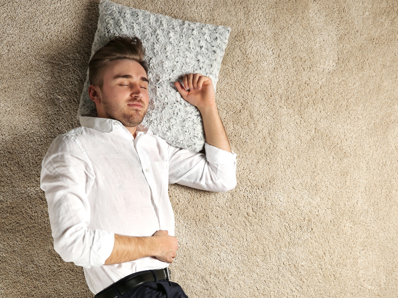 Hard mattresses and hard surfaces can support the back and helping treat back pain