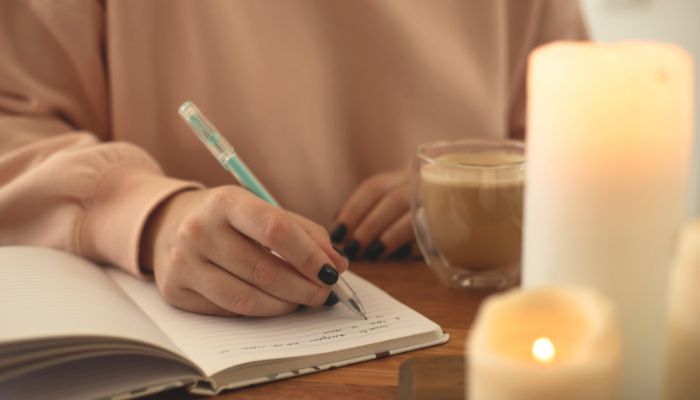 how to start and keep a dream journal