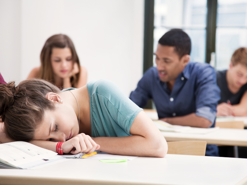 poor sleep in college effects