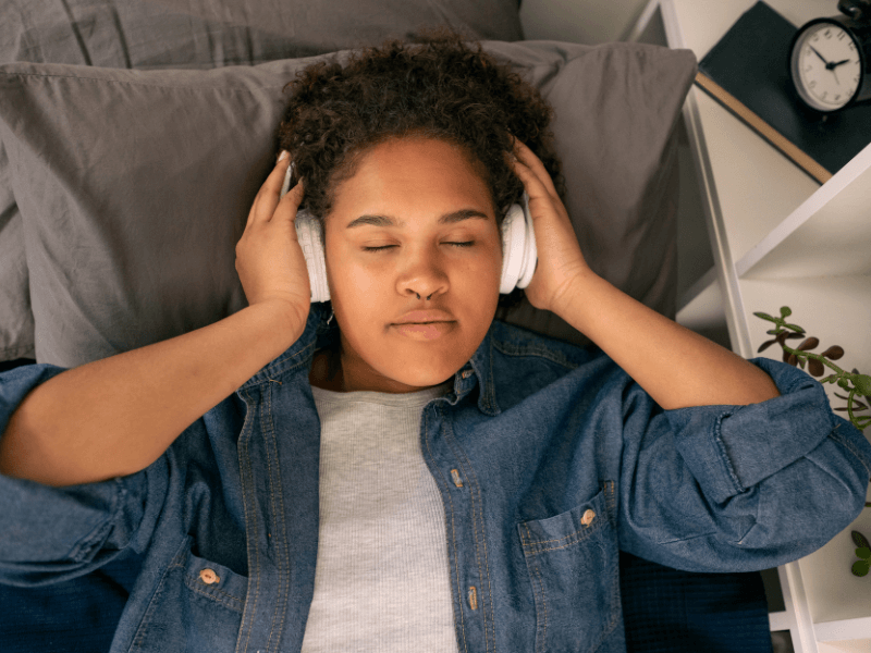 listening to music for sleep benefits