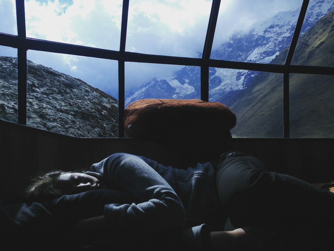 Is Sleeping Facing North the Key to Better Sleep? 