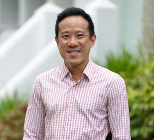 Dr. Julian Lim