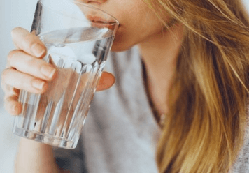 Why Do You Wake Up with Dry Mouth? 6 Causes and 7 Solutions