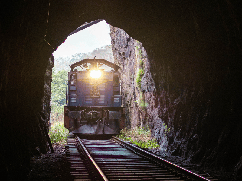 seeing train in a tunnel dream